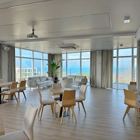 Resort Krol Plaza Spa & Wellness ヤロスワビエツ エクステリア 写真