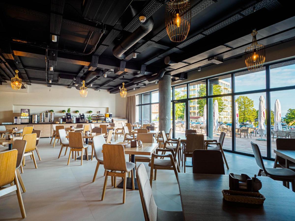 Resort Krol Plaza Spa & Wellness ヤロスワビエツ エクステリア 写真